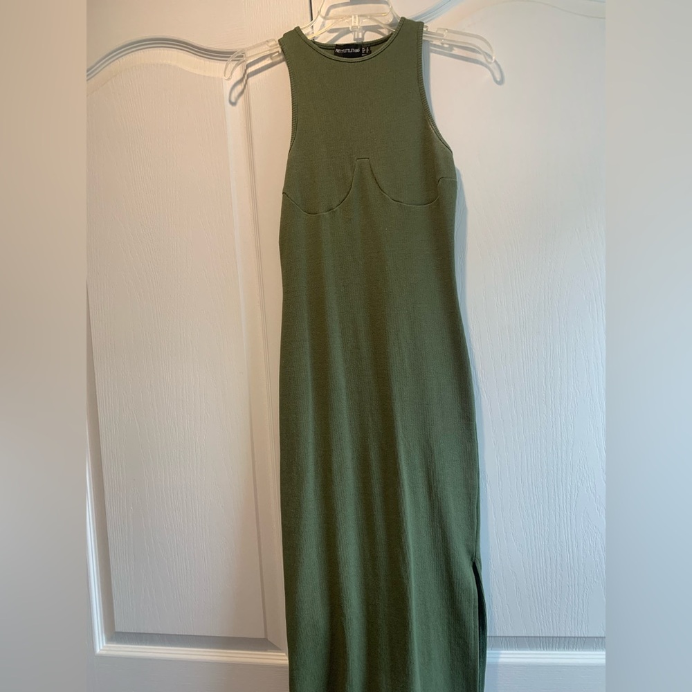 NWOT PrettyLittleThing Green Maxi Dress - Picture 2 of 8